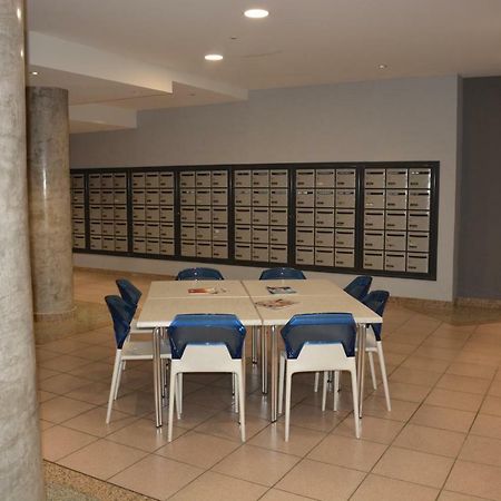 Appartement T2 De Standing Au Pied Des Plages Golfe-Juan Bagian luar foto
